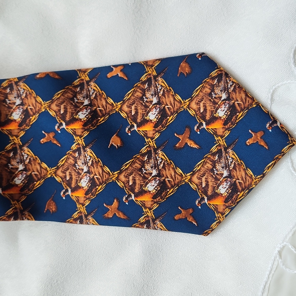 VINTAGE Eagles Wings men's tie